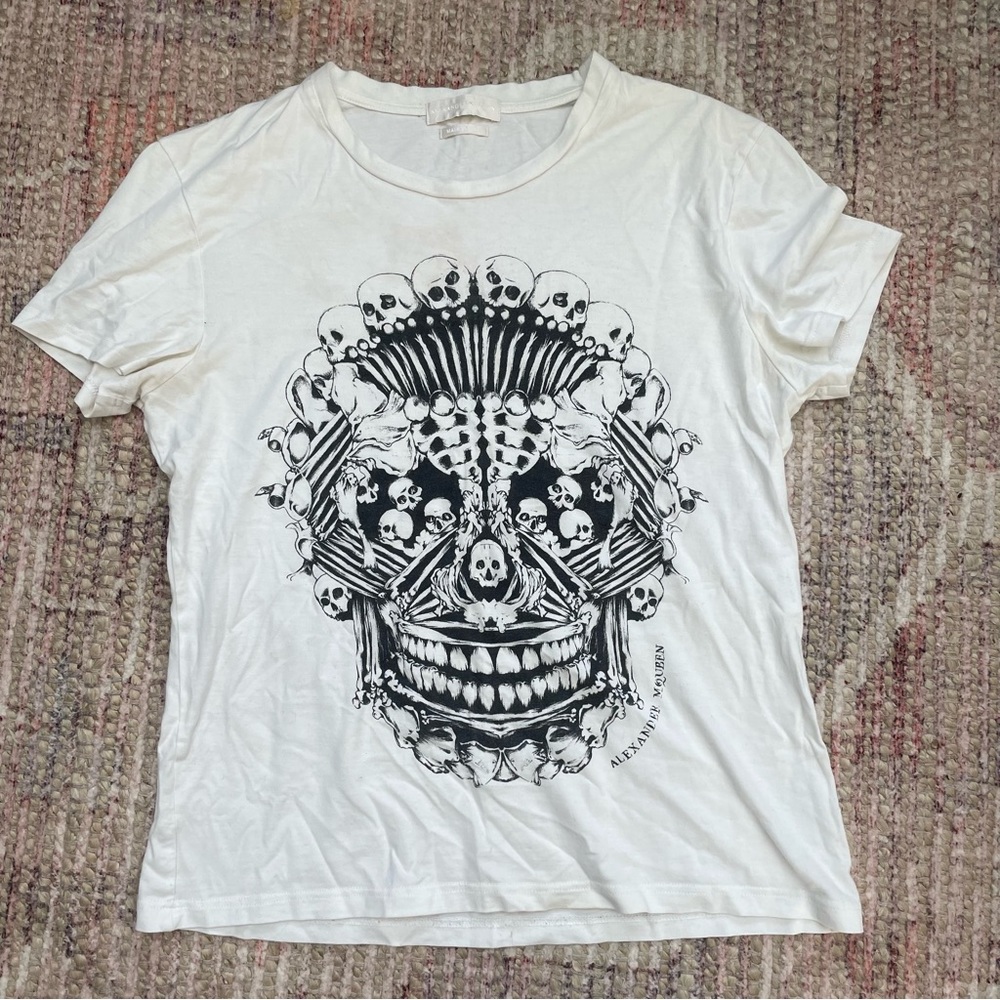 Alexander McQueen tshirt. Size medium 100% cotton